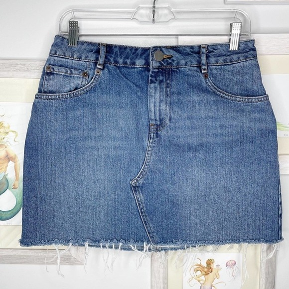 ASOS 100% Cotton Blue Denim Raw Hem Mini Skirt Size 8 - Picture 1 of 6